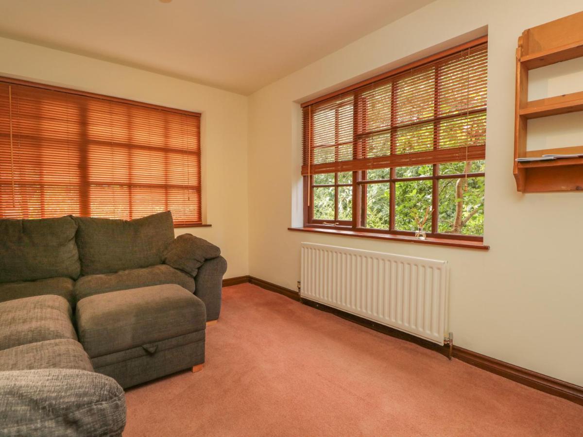 1 Cherry Tree Cottage Millom Exterior photo