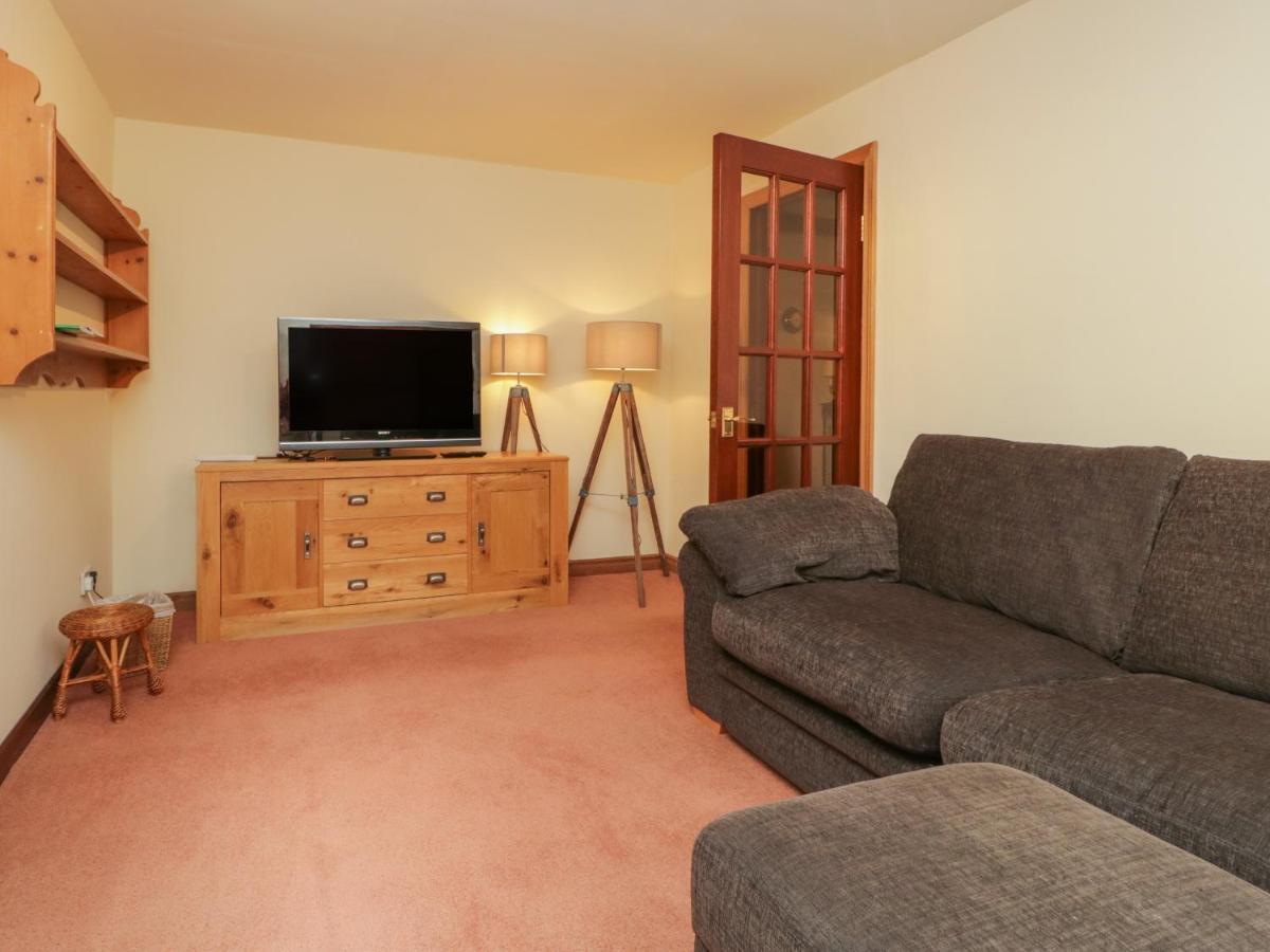 1 Cherry Tree Cottage Millom Exterior photo