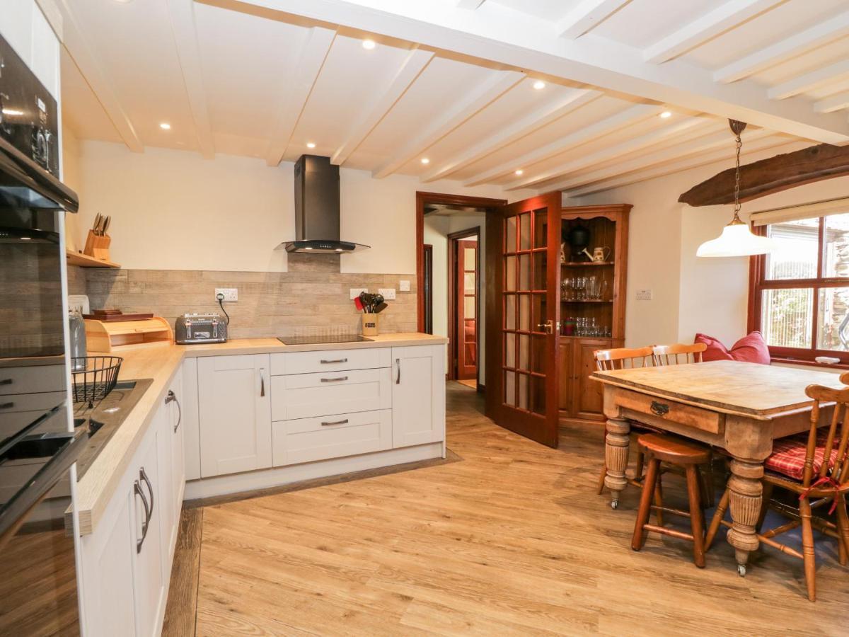 1 Cherry Tree Cottage Millom Exterior photo